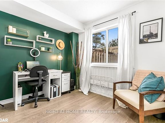 5th image of 53 Ferndale Dr S #3