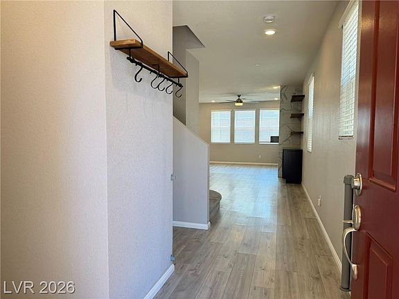 3rd image of 3025 Gravino Ave