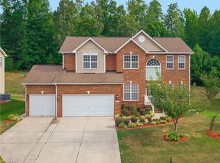4255 Harbor Ridge Dr, Greensboro, NC 27406