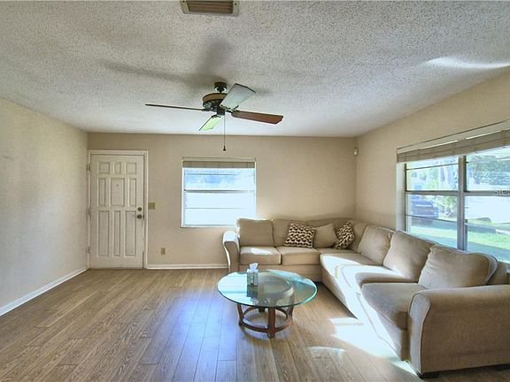 5th image of 2615 Gordon St