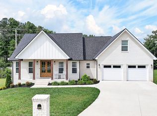 1379 Buckingham Pl, Cookeville, TN 38501
