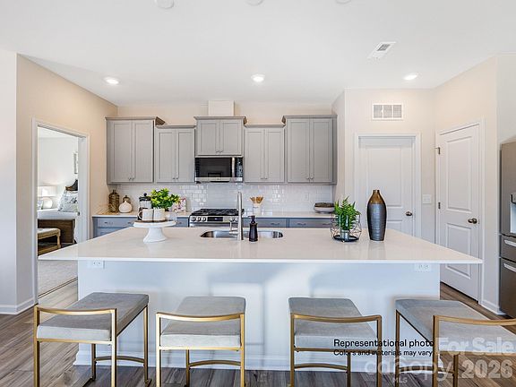 5th image of 1015 Widgeon Way #203