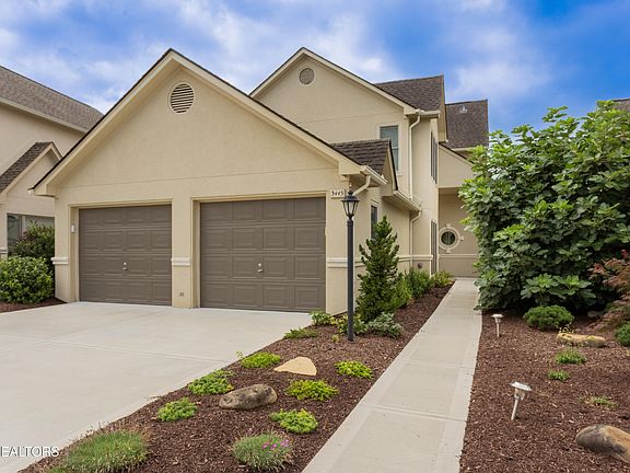 2nd image of 3445 Commodore Point