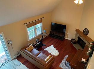 102 Stillwater Dr, Nashua, NH 03062