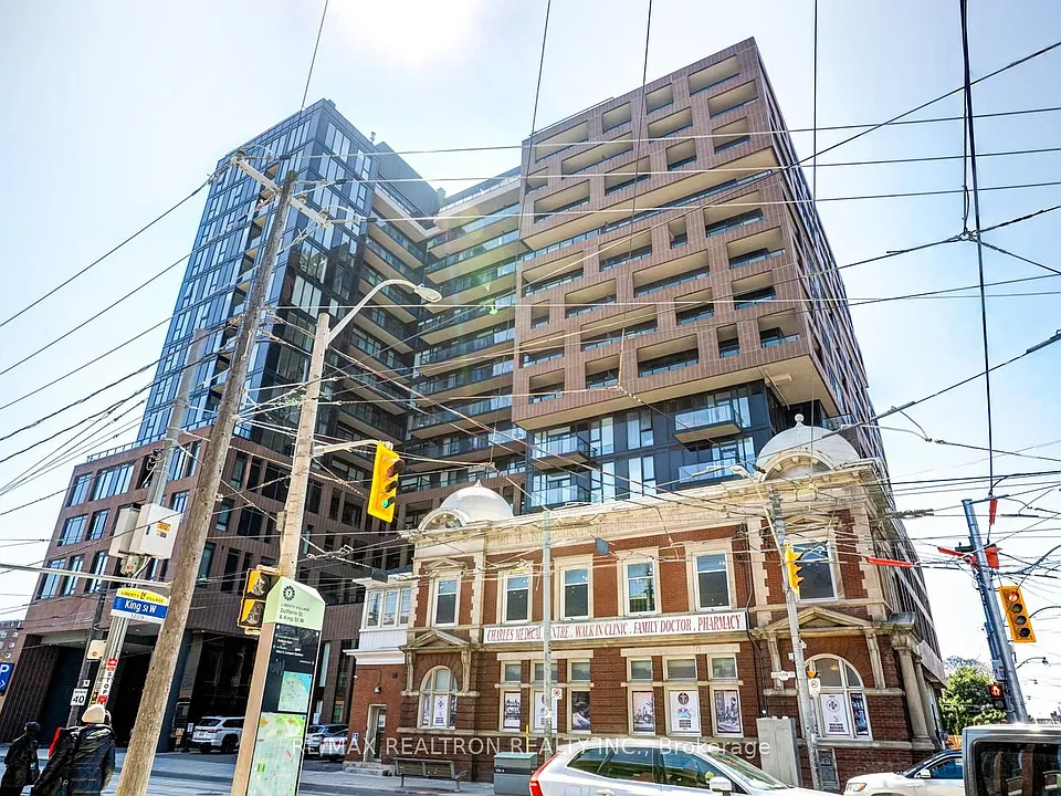 270 Dufferin St #Penthouse 17