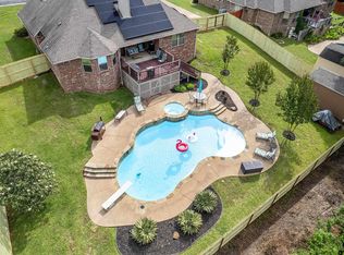 408 Northcreek Dr, Chandler, TX 75758