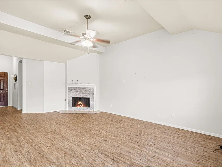 13515 Gospel Way — Photo 6