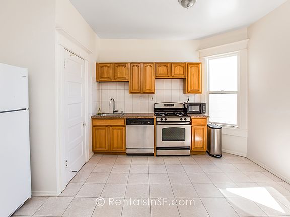 3rd image of 183 Duboce Ave #B