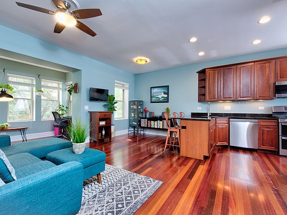 4th image of 5336 N Winthrop Ave APT 3E