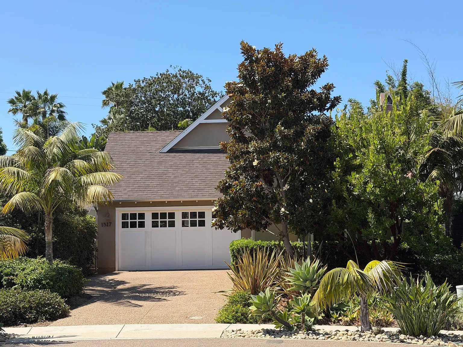 3 bed, 2.5 bath, 1603 sqft, $2,186 — Photo 1