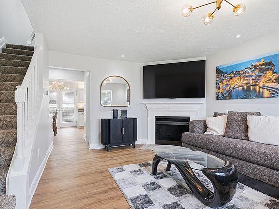 3rd image of 7909 Thornfield Ln #41