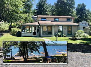 107 Lizzie Ln, Paupack, PA 18451