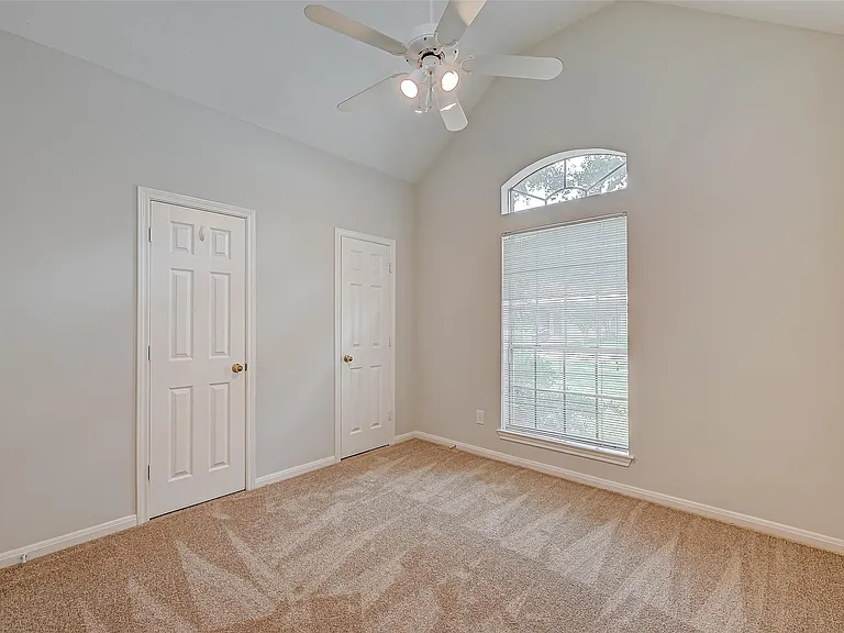 4126 Surreydon Dr — Photo 20