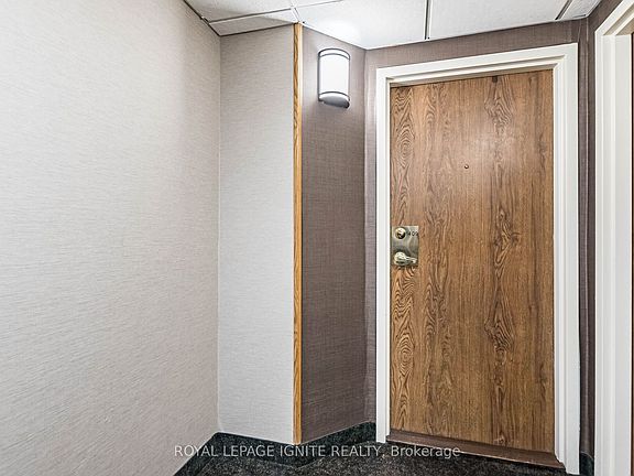5th image of 550 Webb Dr #1409