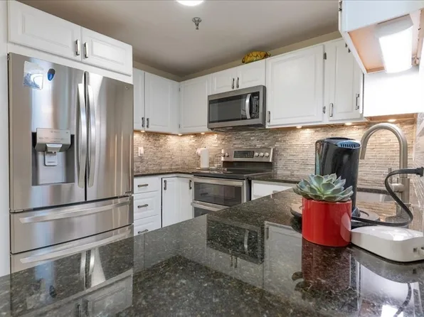 38 Carter St APT 306, Everett, MA 02149