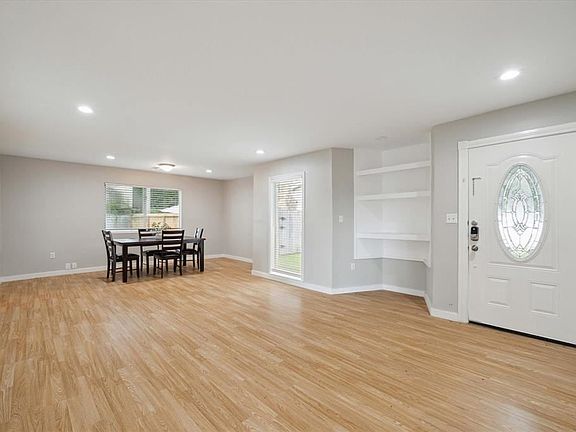 3rd image of 4460 W Cypress Villas Dr