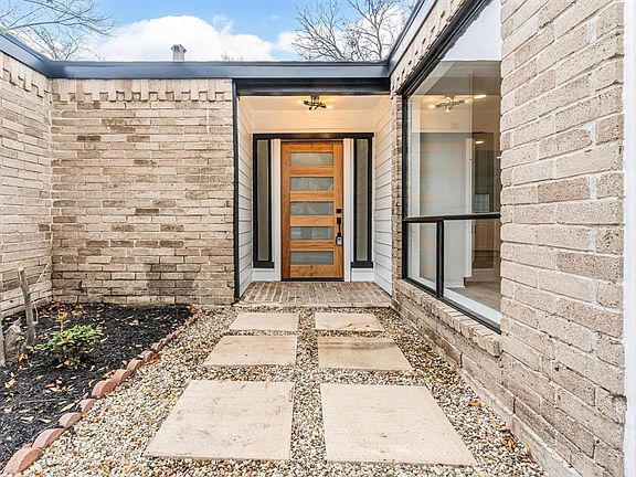 3rd image of 12026 Rocky Knoll Drive