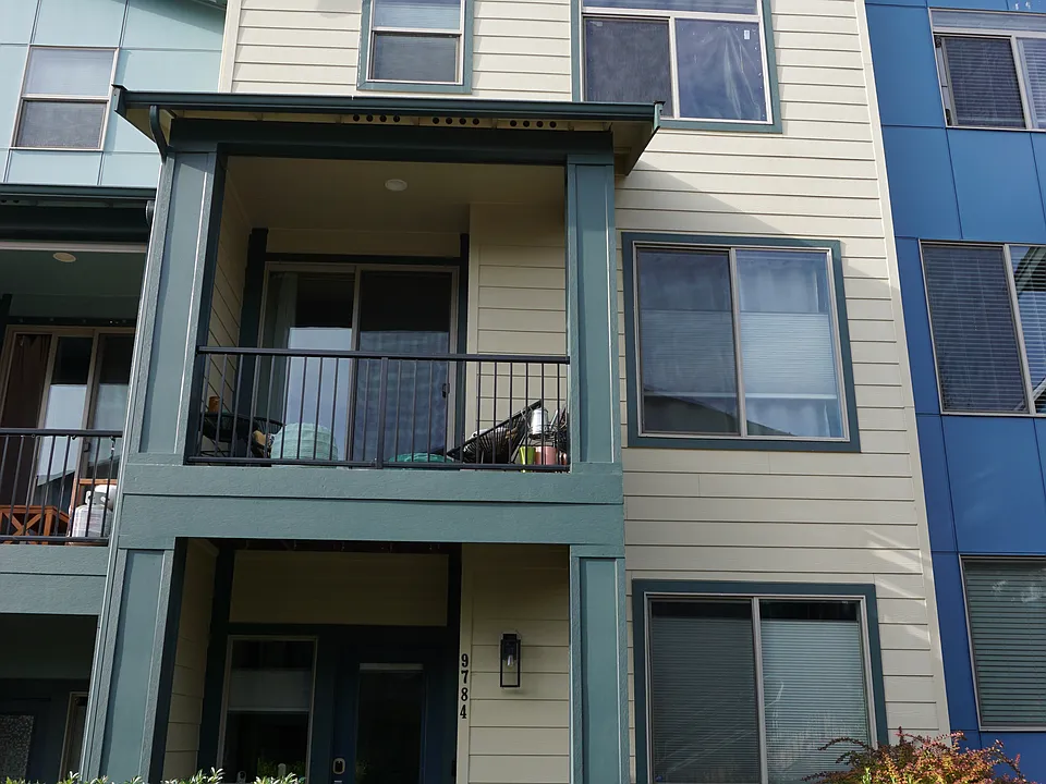 9784 11th Ave SW