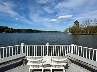 6430 Lookout Point Cir, Midlothian, VA 23112