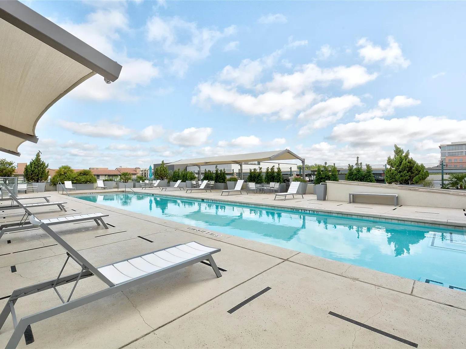 1 bed, 1.0 bath, 565 sqft, $2,500 — Photo 3