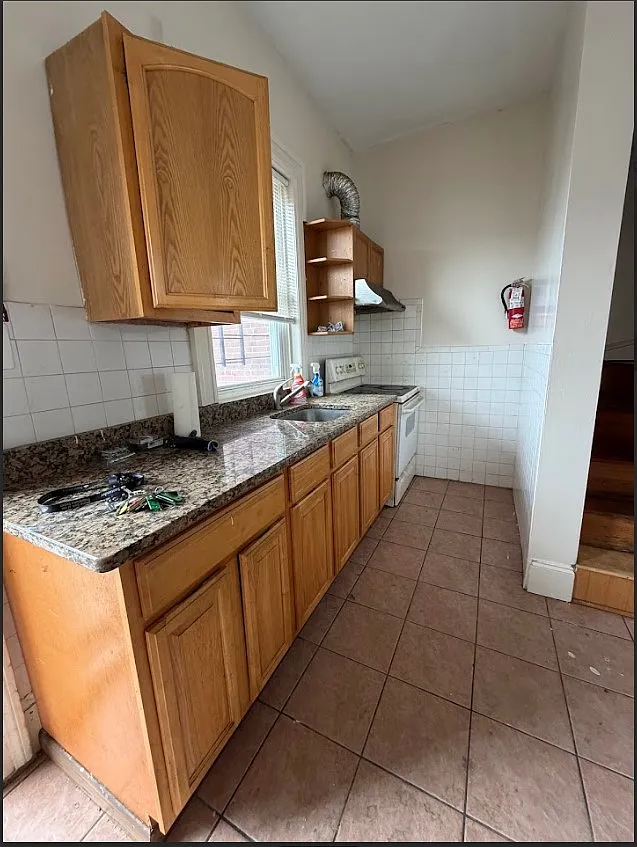 2 bed, 1000 sqft, $1,400 — Photo 3
