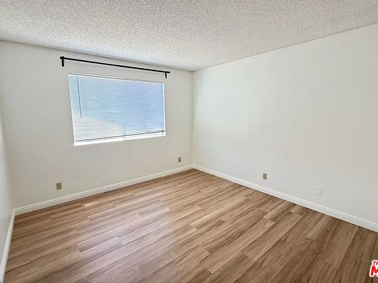 207 E Avenue 39 — Photo 9