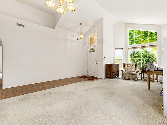 3rd image of 4729 Pearcrest Ct