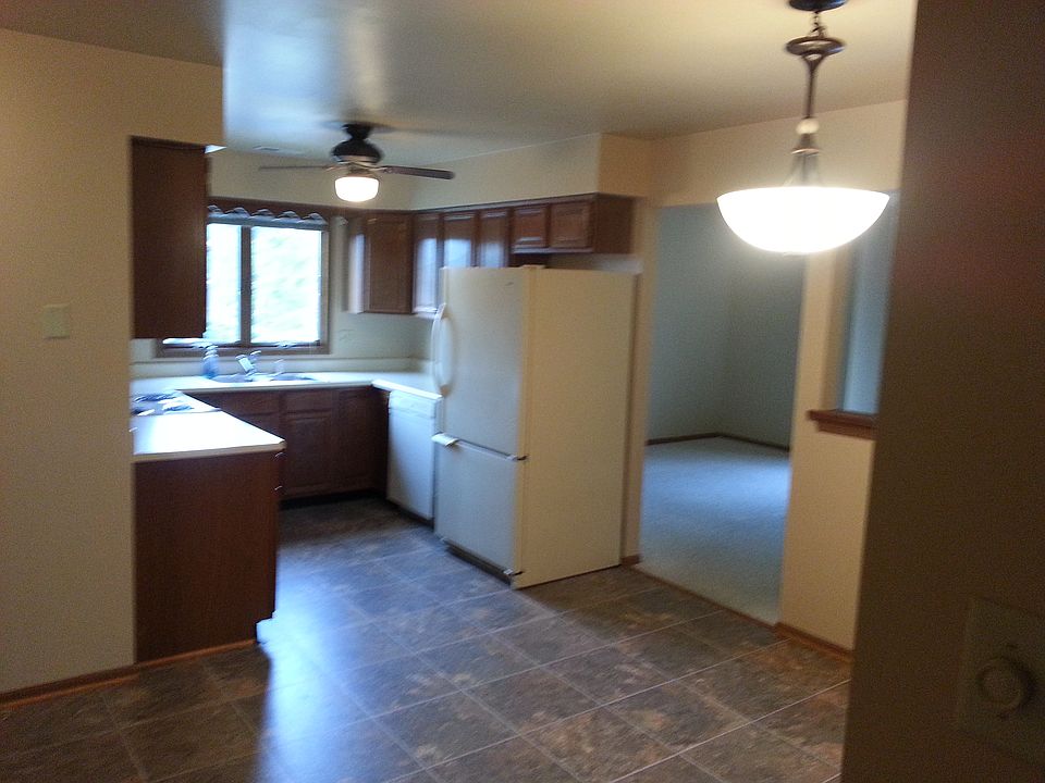 1st image of 9532 2 N Keilman St