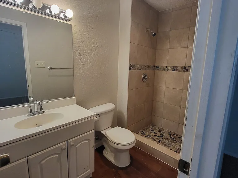 2117 Loma Verde Dr — Photo 10
