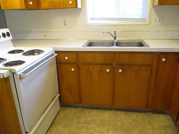 5th image of 504 N 16th Ave