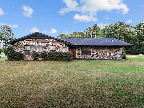 4th image of 2523 Buchanan Loop Rd