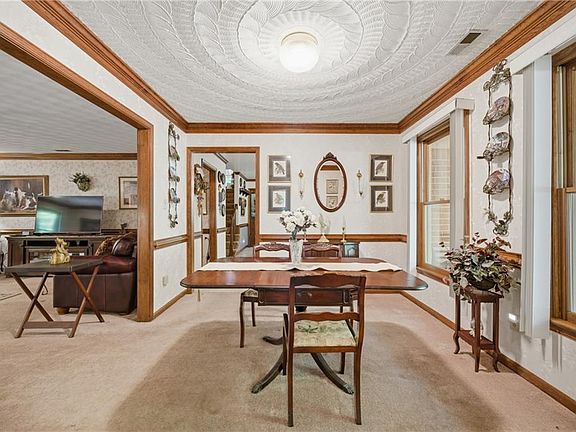 4th image of 645 Ravenwoods Dr