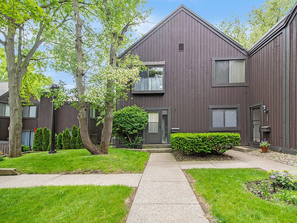 1st image of 225 Durness Ct