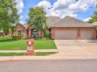 1725 Lake Shadows Ct, Edmond, OK 73012