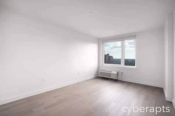 Rented by Cyberapts Management | media 17