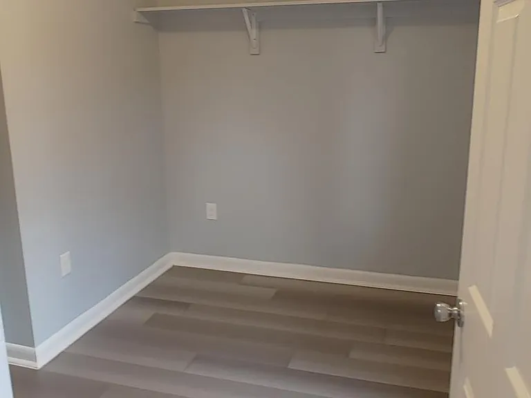 608 Eastern Ave NE #101 — Photo 8
