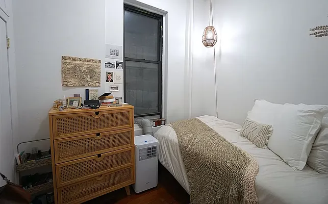 Rented by KNOCKKNOCK LLC | media 20