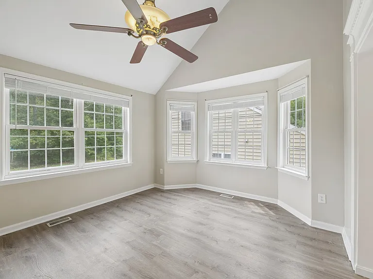 713 Mimosa Cove Rd — Photo 33