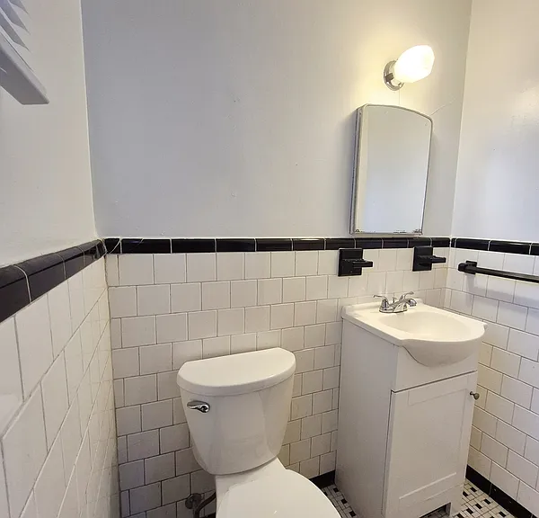 3230 W Grace St #6 — Photo 18