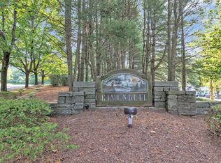52 Katherine Ct #52, Shelton, CT 06484