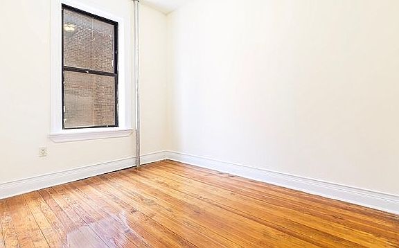 3rd image of 555 W 170th St APT 2