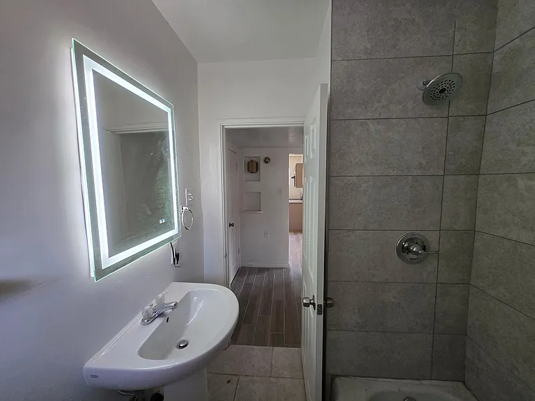 1501 N Oregon St #9 — Photo 18