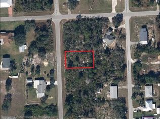 1525 Chatsworth St, Lake Placid, FL 33852