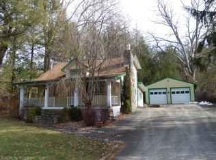 10 Maple Rd, Laughlintown, PA 15655