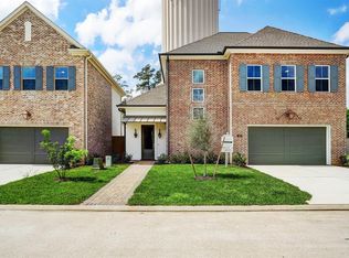 160 Sycamore St, Conroe, TX 77384