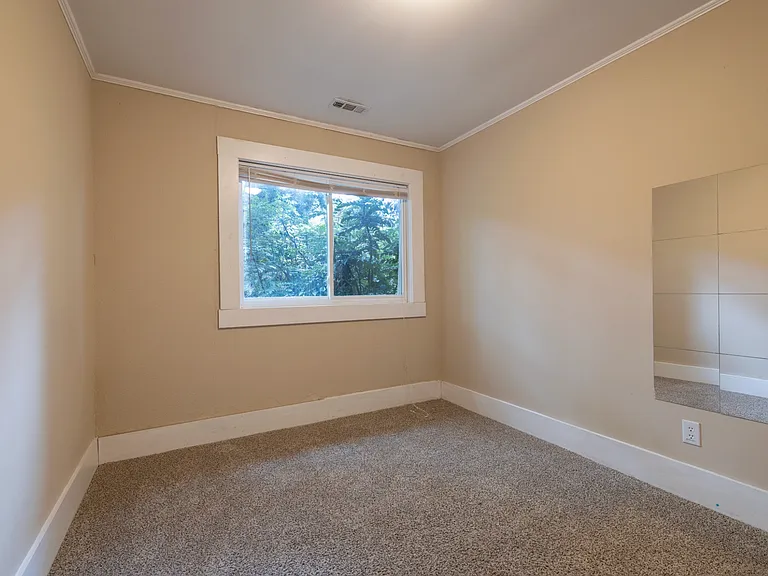 270 Riggs Dr — Photo 7