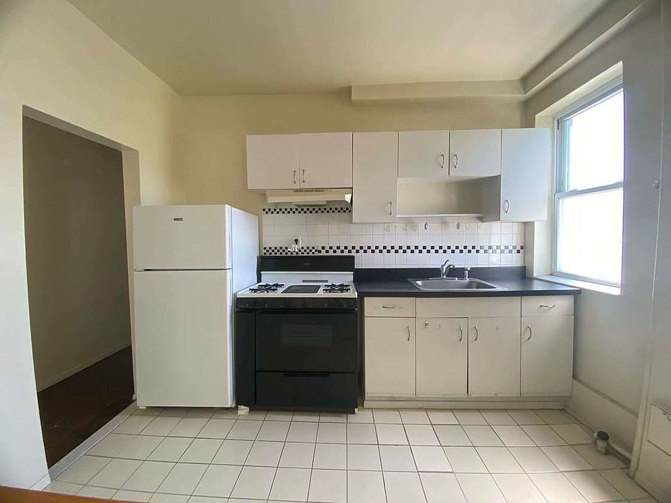 1st image of 30-99 43rd St #3L
