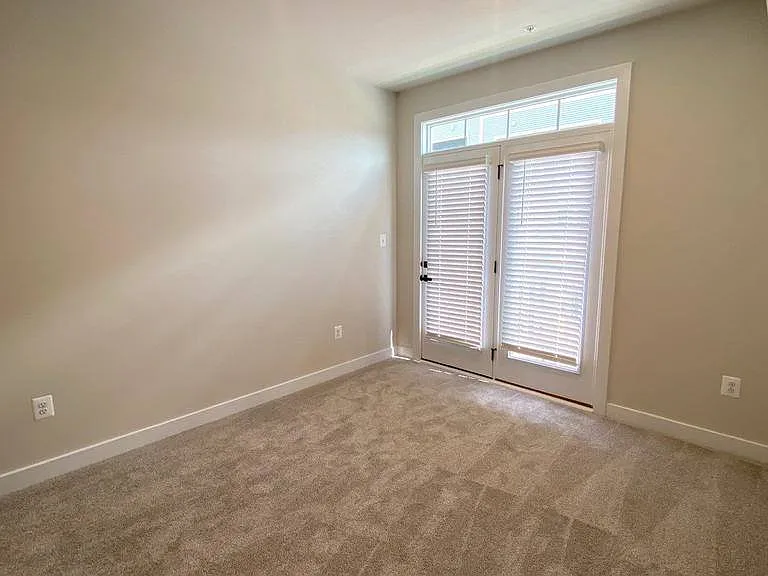 2528 Verona Pl #A — Photo 18