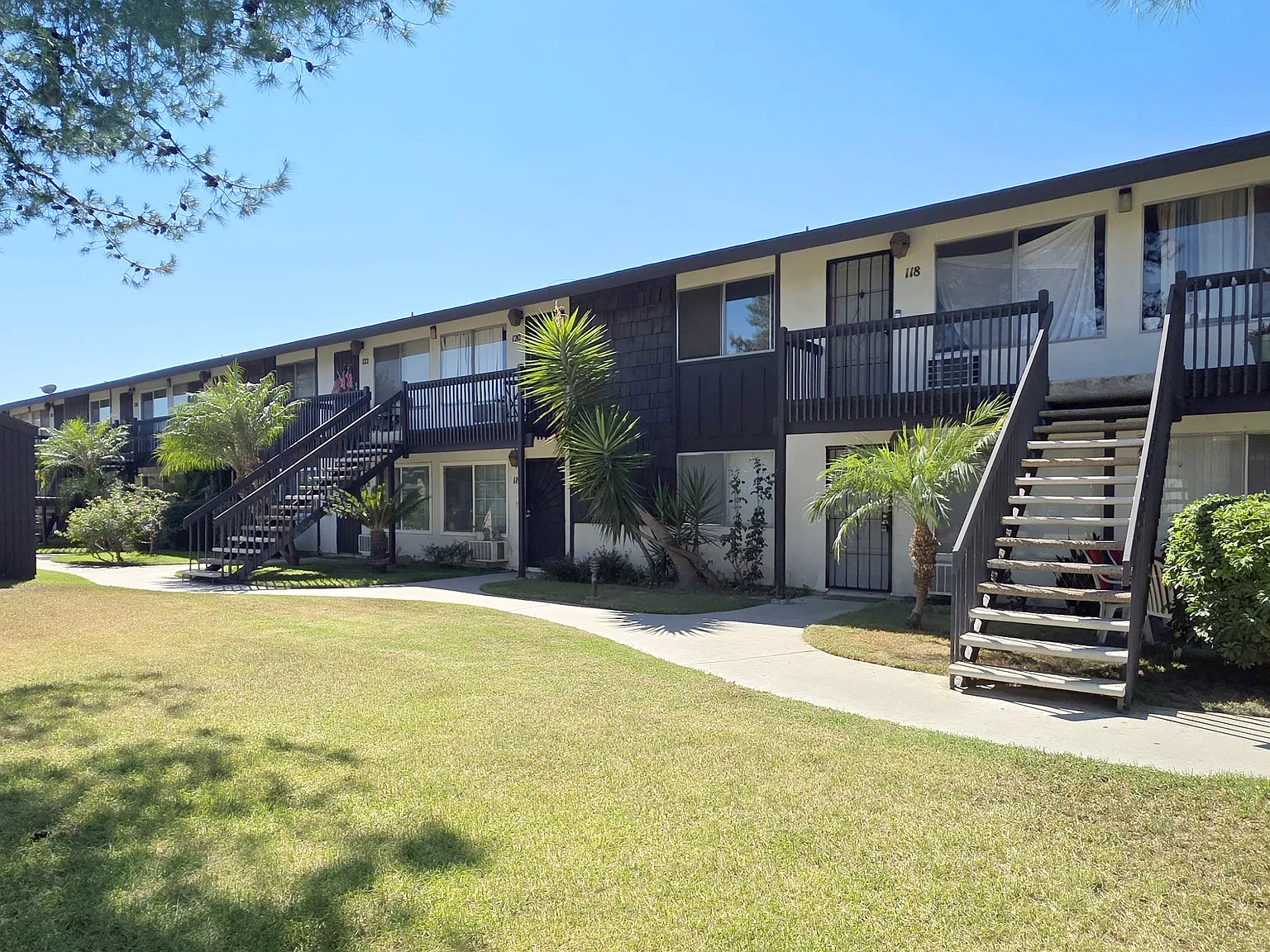 1 bed, 652 sqft, $2,295 — Photo 2