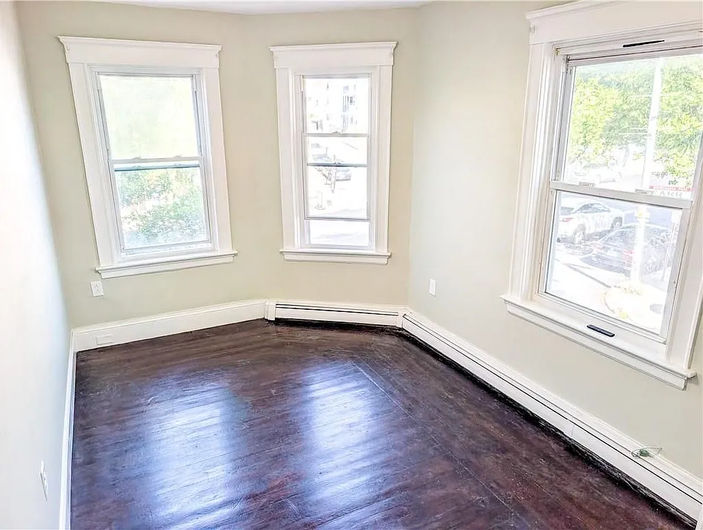 2 bed, 1.0 bath, 600 sqft, $1,800 — Photo 3